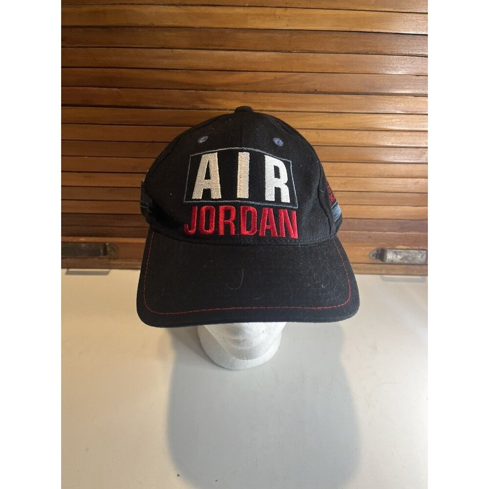 Nike "Legendary" Air Jordan #23 Snapback Hat Black Michael Jordan Vintage 90s